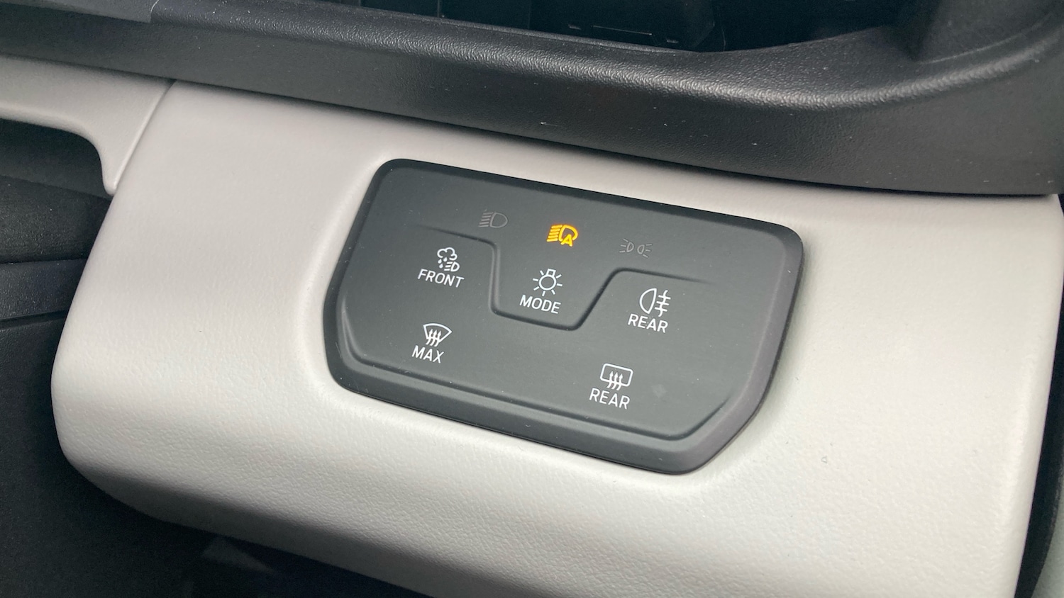 Used Ford Explorer 2024 for sale - 76518453: Photo 23