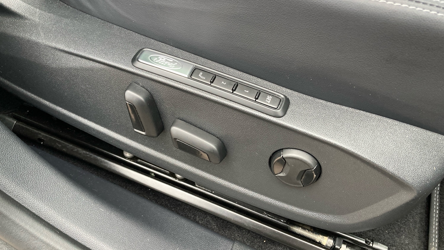 Used Ford Explorer 2024 for sale - 76518453: Photo 33