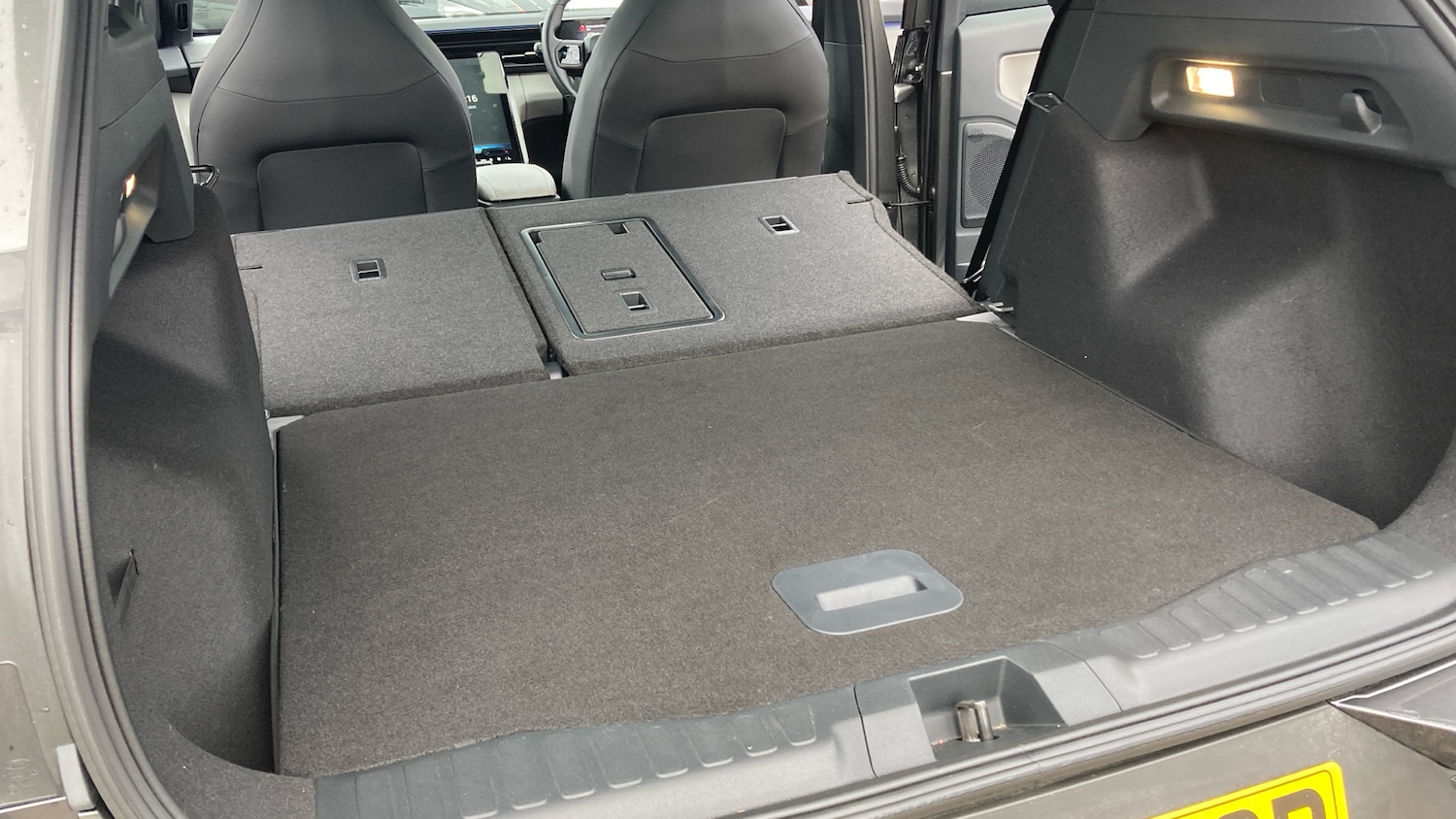 Used Ford Explorer 2024 for sale - 76518453: Photo 39