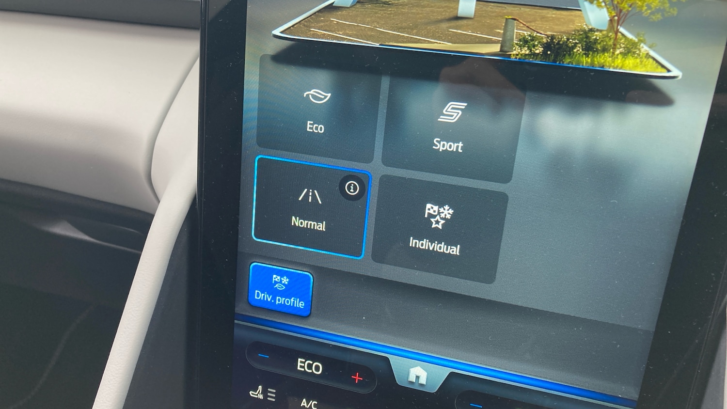 Used Ford Explorer 2024 for sale - 76518453: Photo 44