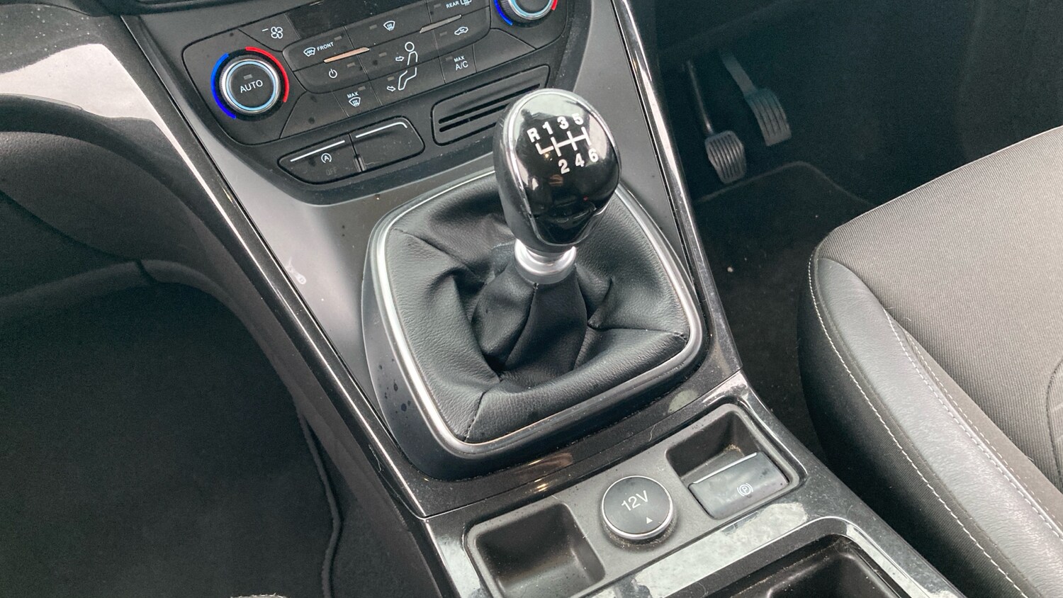 Used Ford Kuga 2019 for sale - 76352941: Photo 13