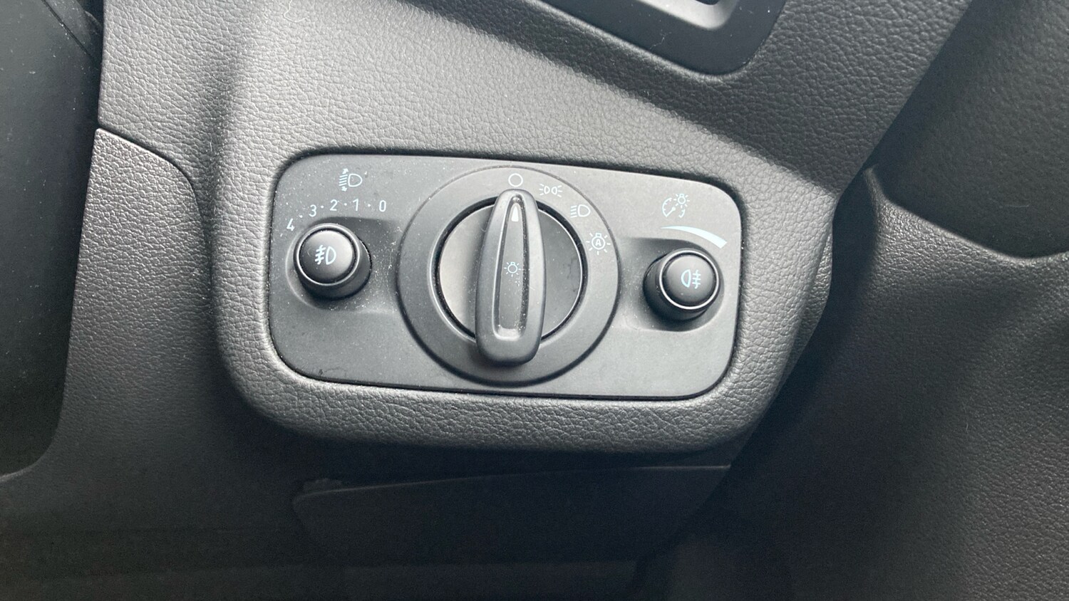 Used Ford Kuga 2019 for sale - 76352941: Photo 22