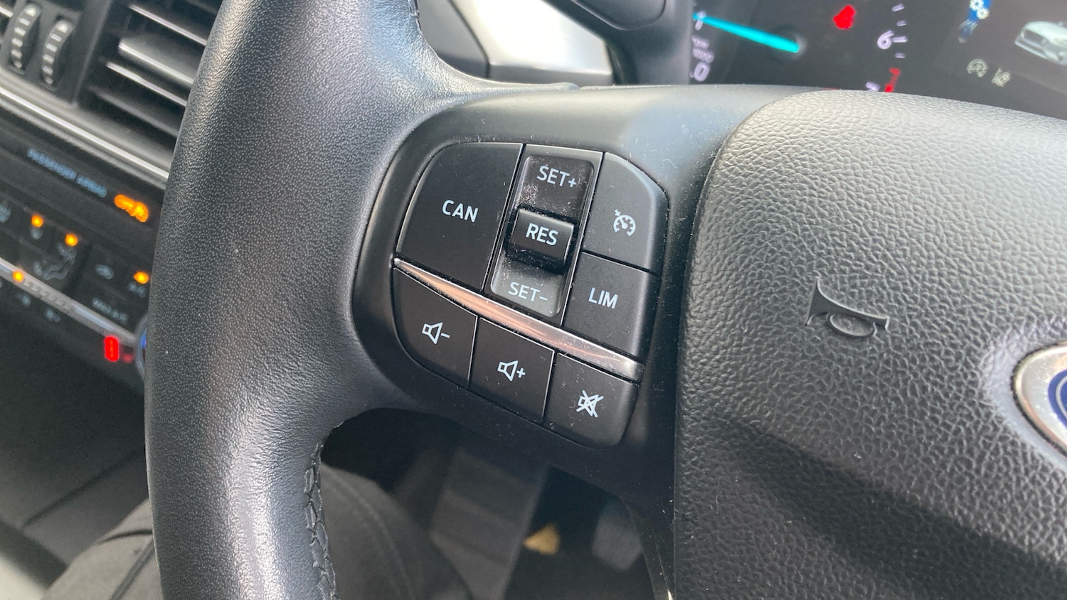 Used Ford Focus 2020 for sale - 76748033: Photo 25