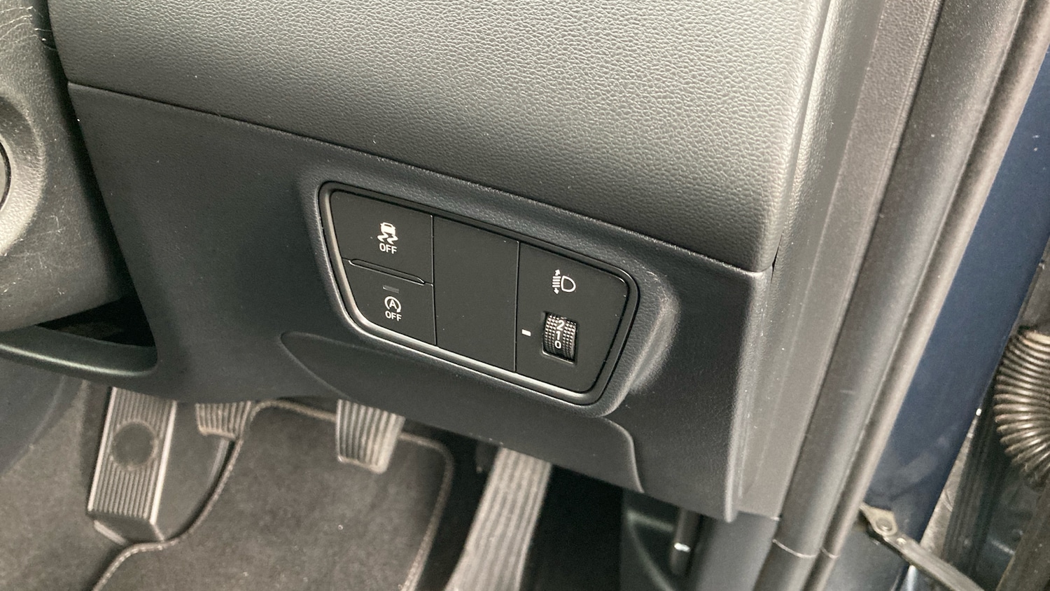 Vehicle 28