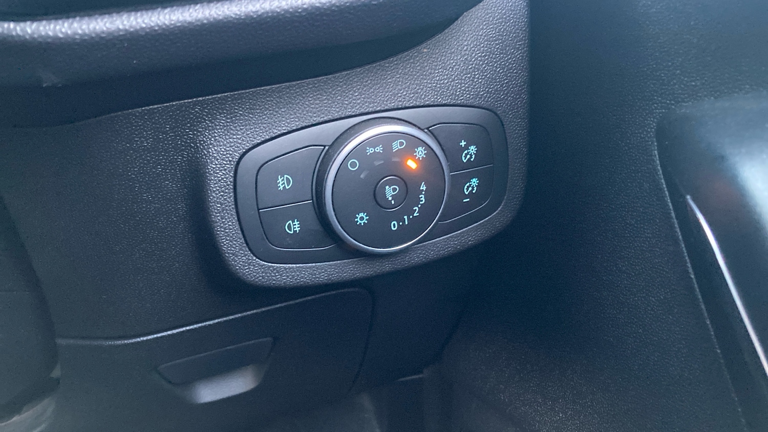 Used Ford Fiesta 2019 for sale - 77233936: Photo 24