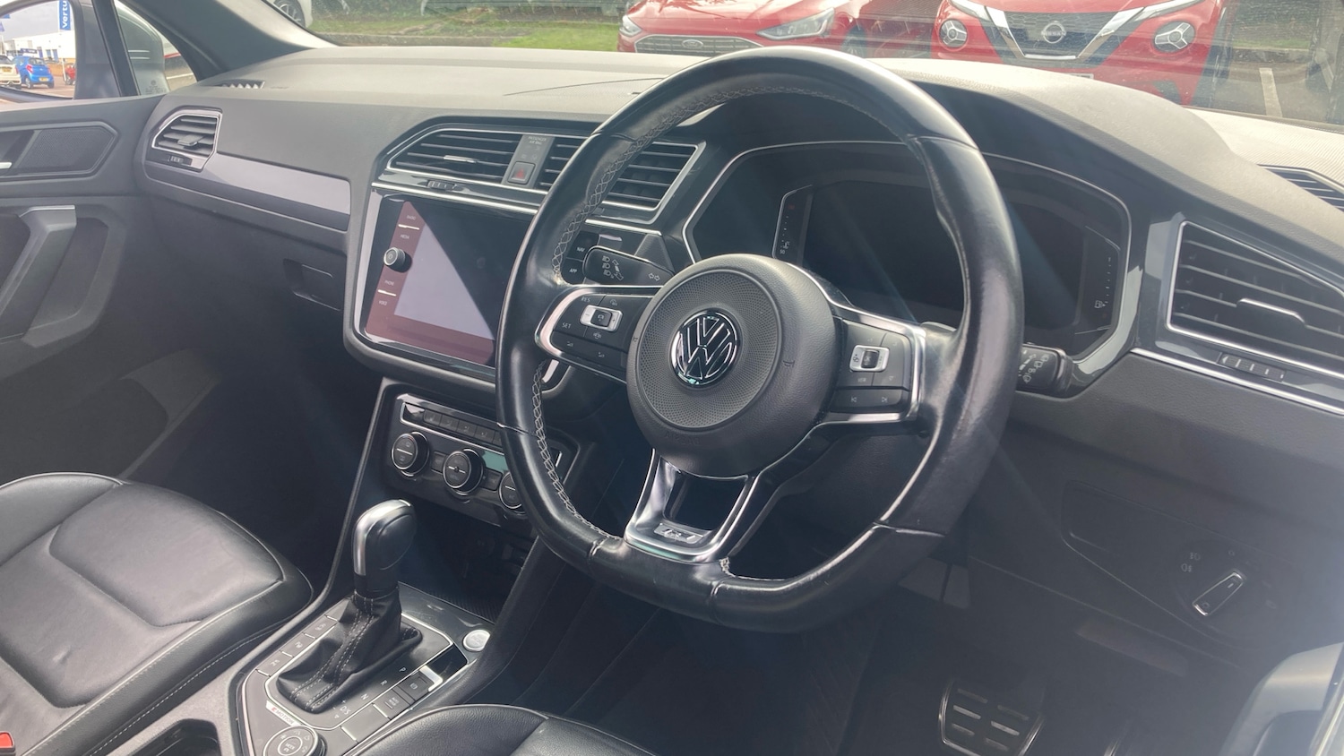 Used Volkswagen Tiguan 2020 for sale - 76089010: Photo 11
