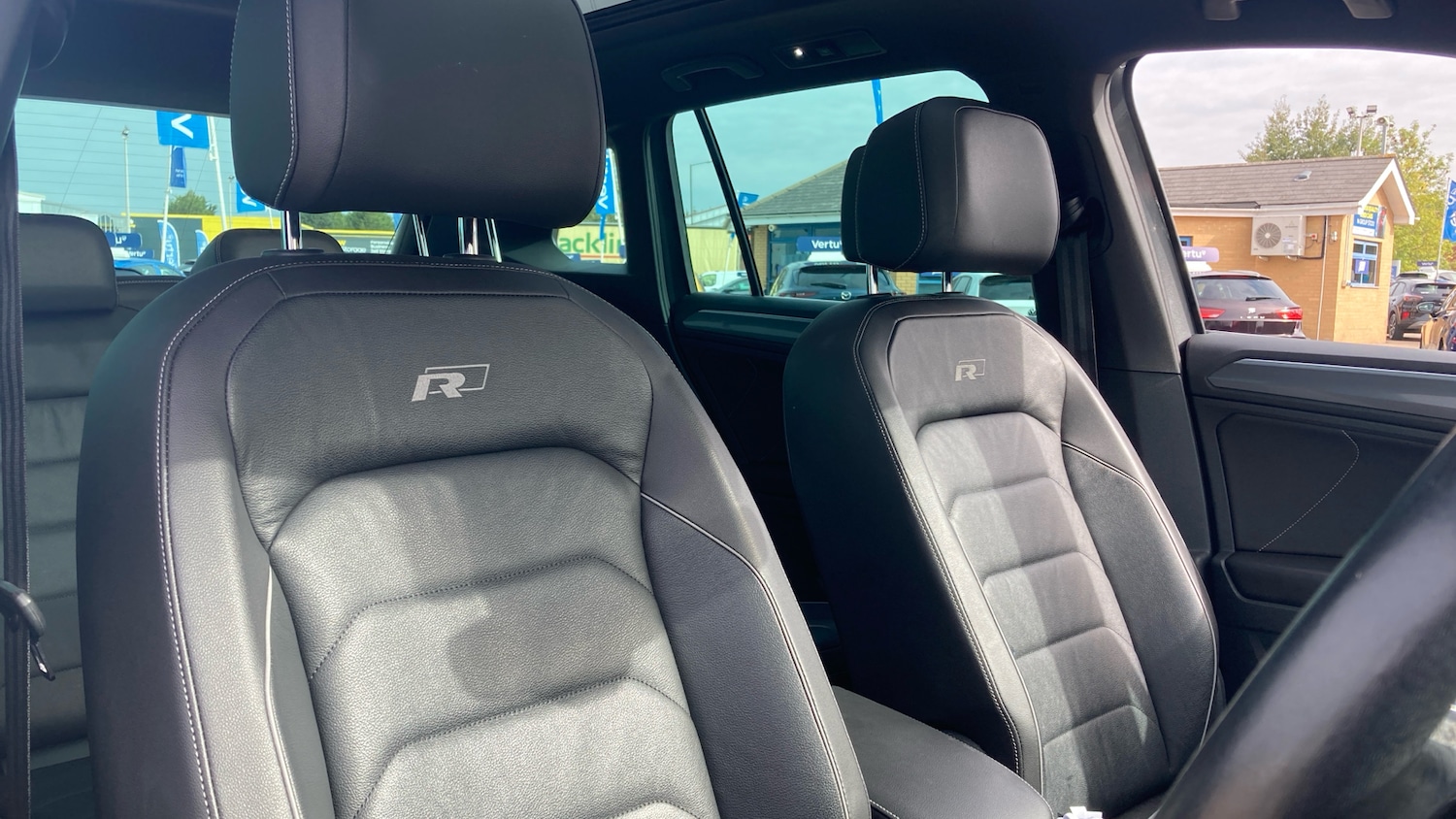 Used Volkswagen Tiguan 2020 for sale - 76089010: Photo 33