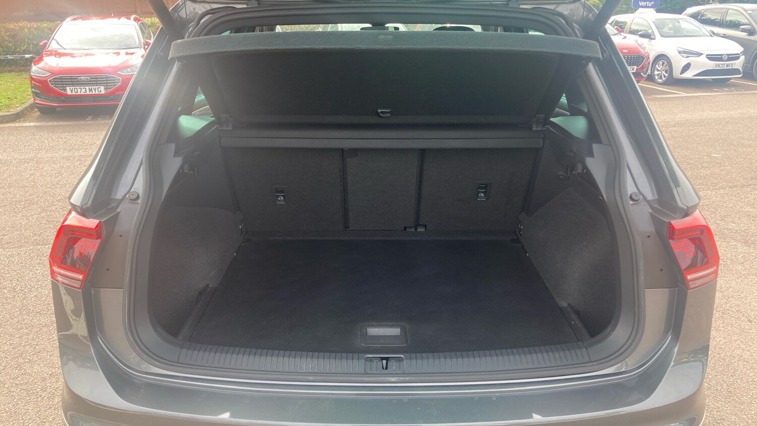 Used Volkswagen Tiguan 2020 for sale - 76089010: Photo 4