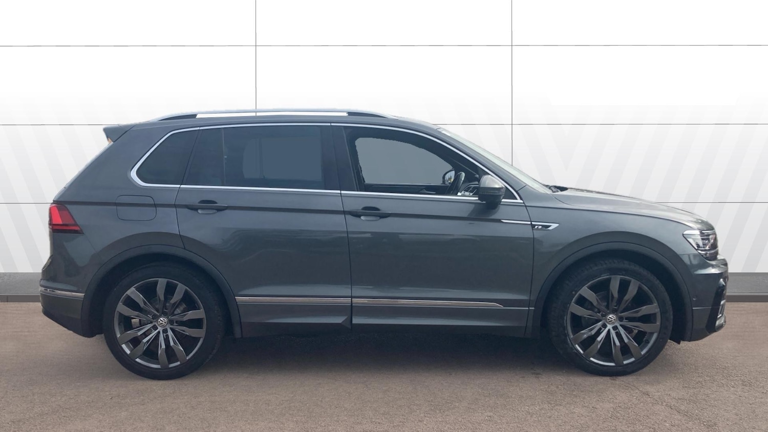 Used Volkswagen Tiguan 2020 for sale - 76089010: Photo 5