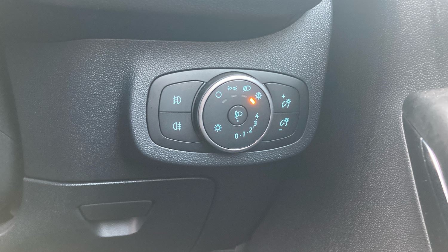 Used Ford Fiesta 2020 for sale - 76835290: Photo 22