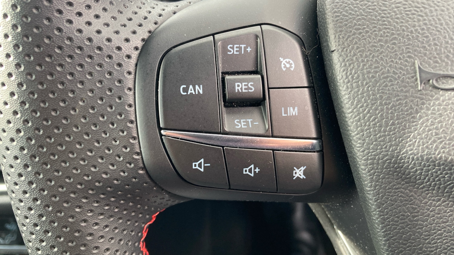 Used Ford Puma 2024 for sale - 77893196: Photo 29