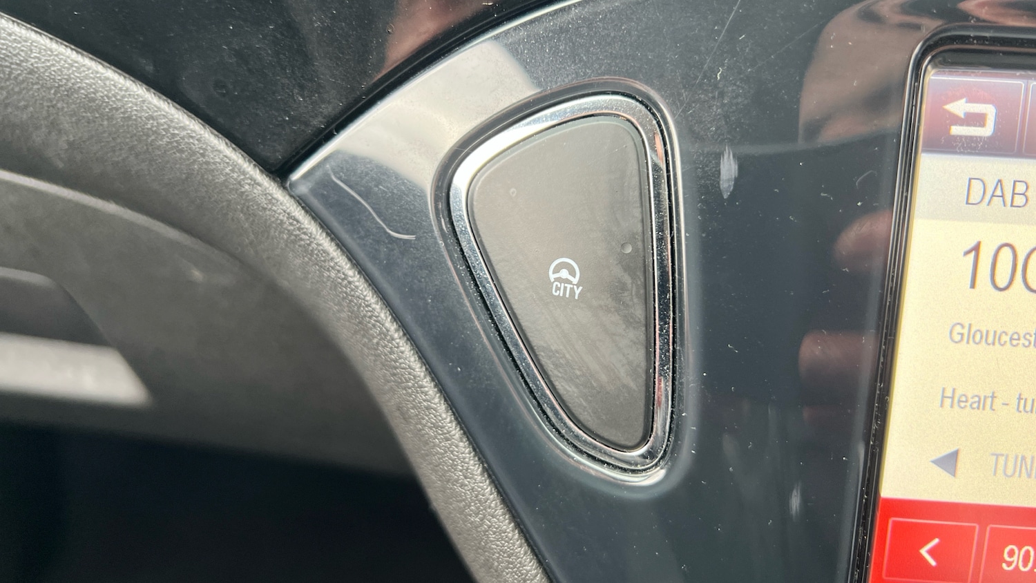 Used Vauxhall Corsa 2015 for sale - 77701878: Photo 30