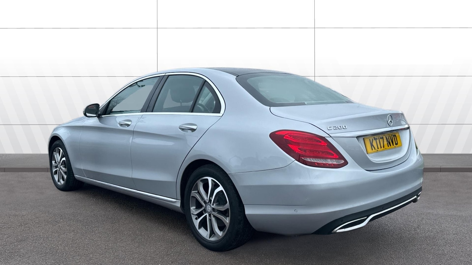 Used Mercedes-Benz C Class 2017 for sale - 77459660: Photo 2