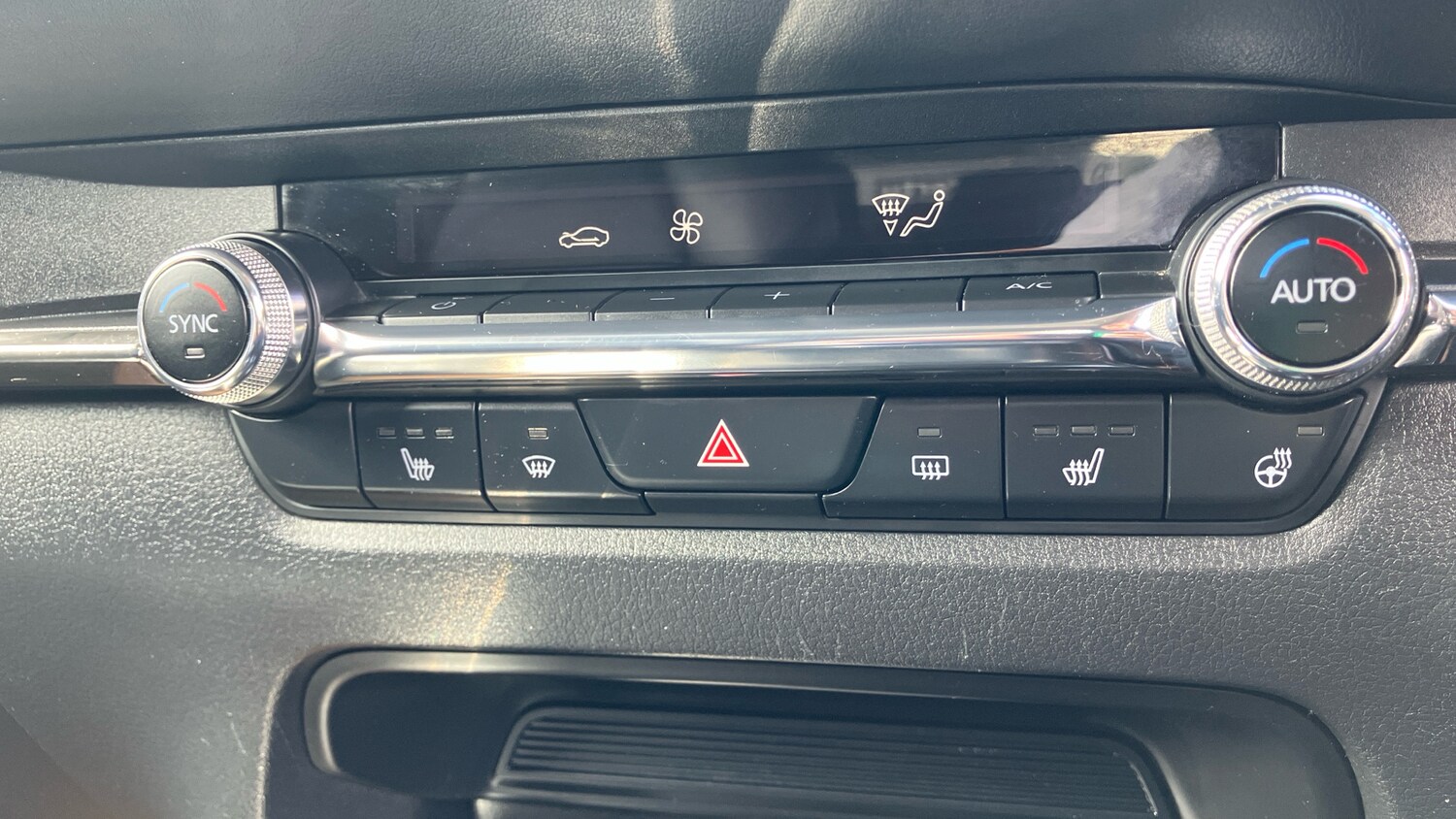 Used Mazda CX-30 2022 for sale - 76384896: Photo 24