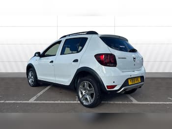 Used Dacia Sandero Stepway 2018 for sale - 79853987: Photo