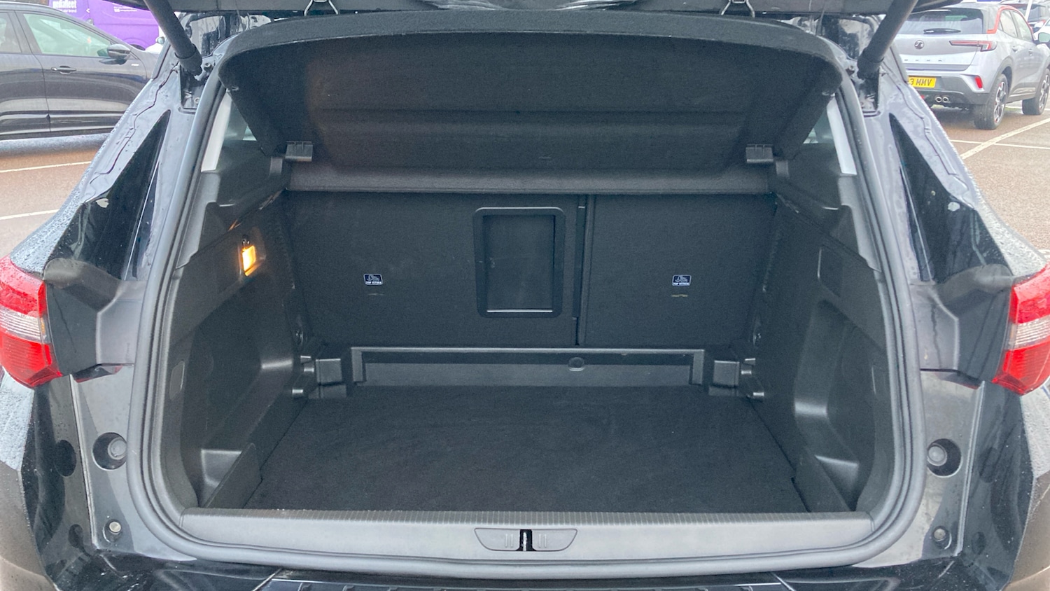 Used Vauxhall Grandland 2022 for sale - 77258063: Photo 4