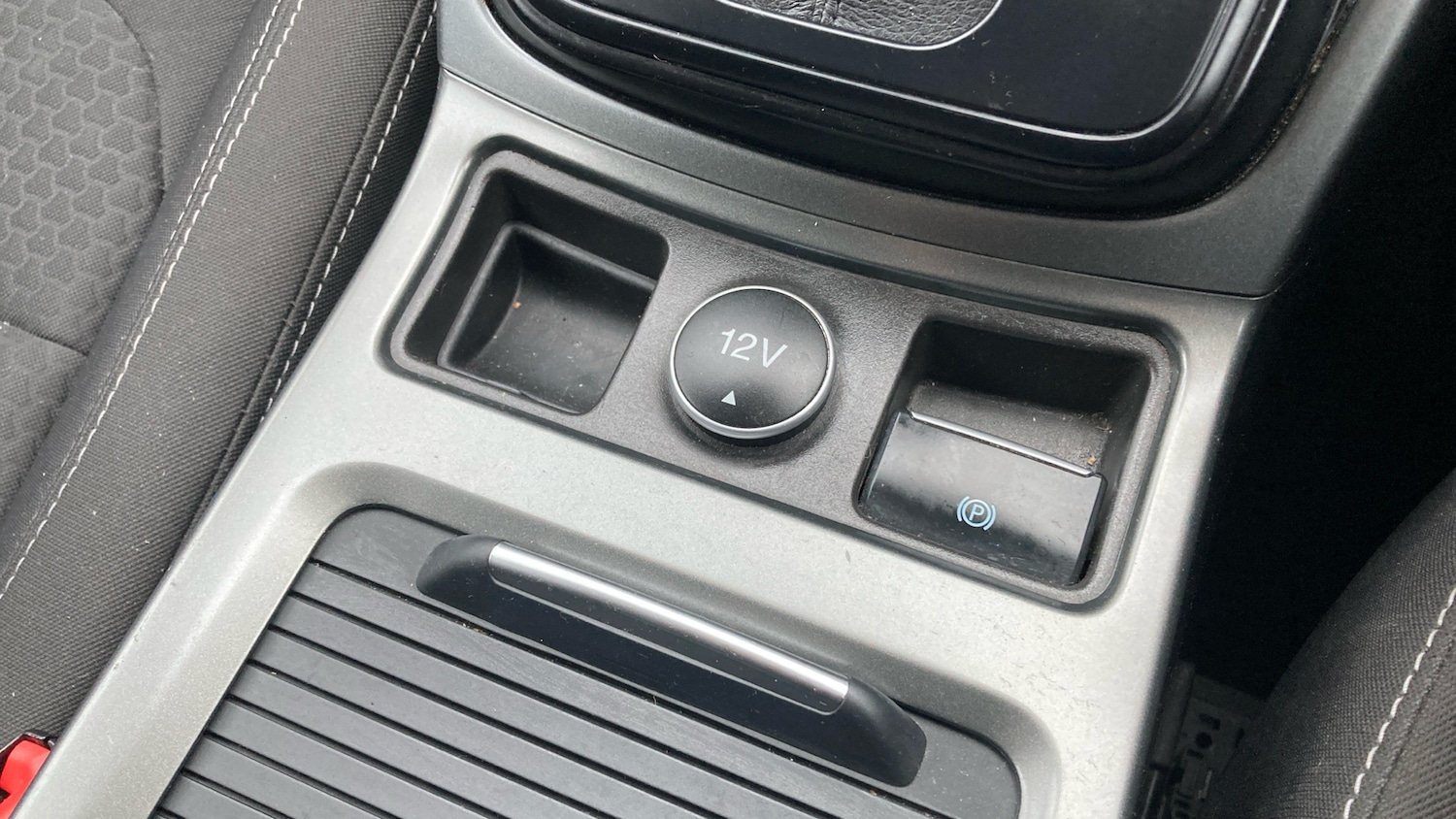 Used Ford Kuga 2018 for sale - 77036608: Photo 28