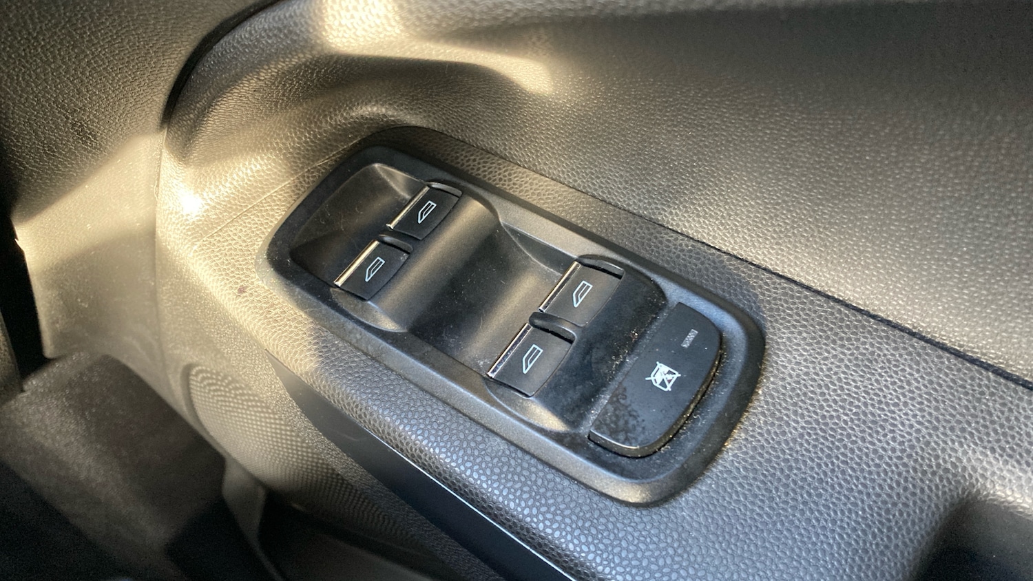 Used Ford Ecosport 2016 for sale - 77124010: Photo 24