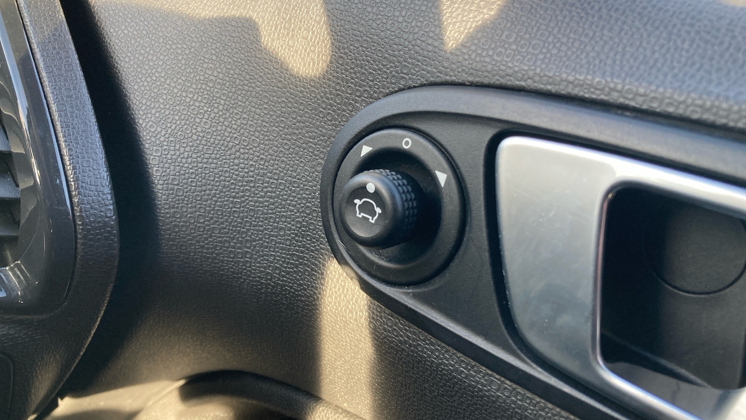 Used Ford Ecosport 2016 for sale - 77124010: Photo 25