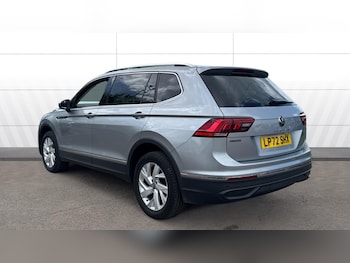 Used Volkswagen Tiguan Allspace 2023 for sale - 78644086: Photo