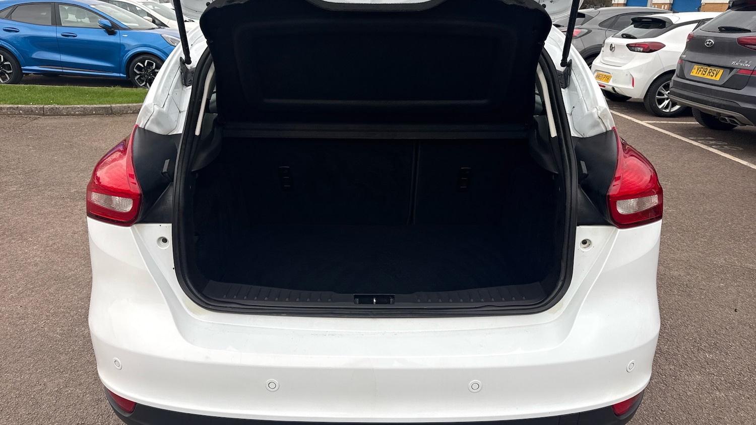 Used Ford Focus 2017 for sale - 78010946: Photo 4