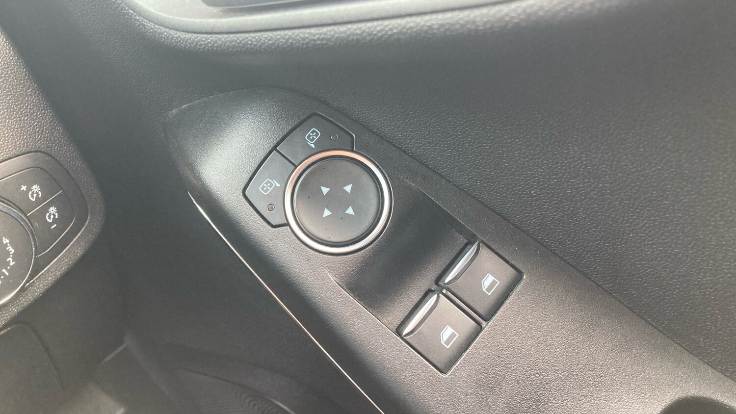 Used Ford Fiesta 2019 for sale - 76542759: Photo 21