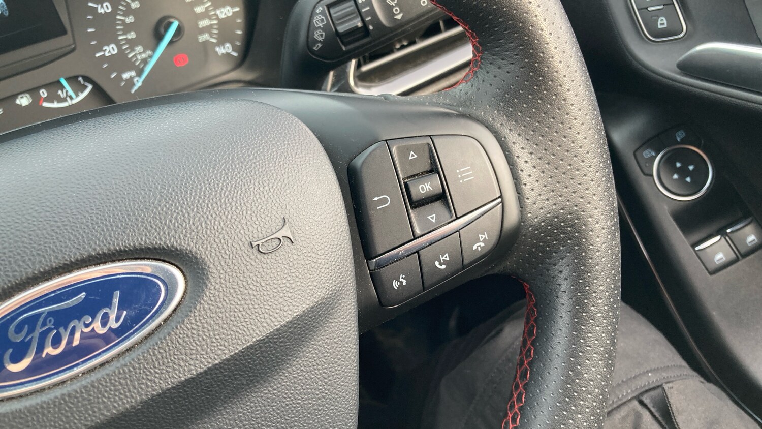 Used Ford Fiesta 2019 for sale - 76542759: Photo 23