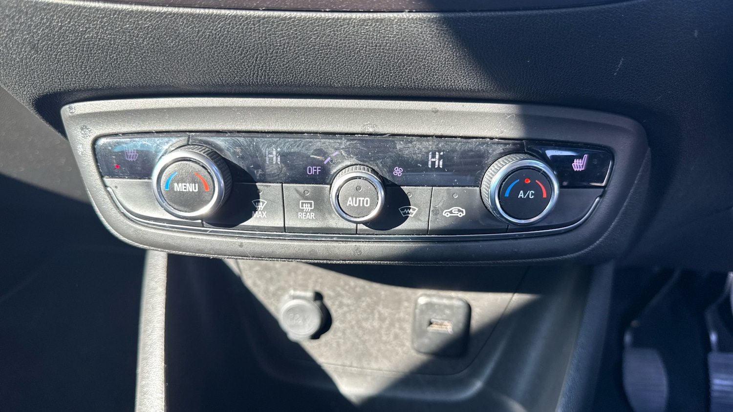 Used Vauxhall Crossland X 2018 for sale - 77758621: Photo 24