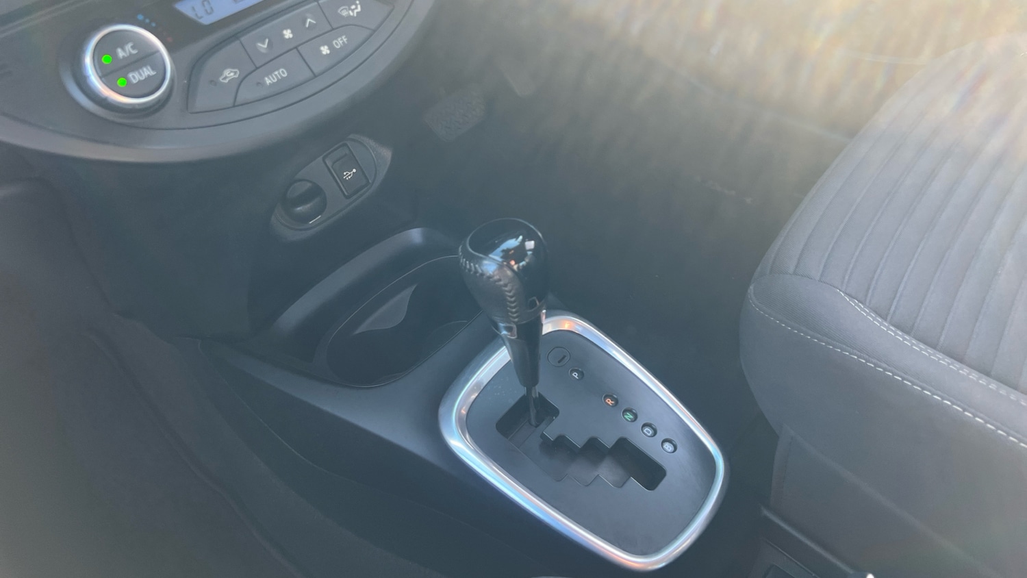 Used Toyota Yaris 2018 for sale - 76412047: Photo 13