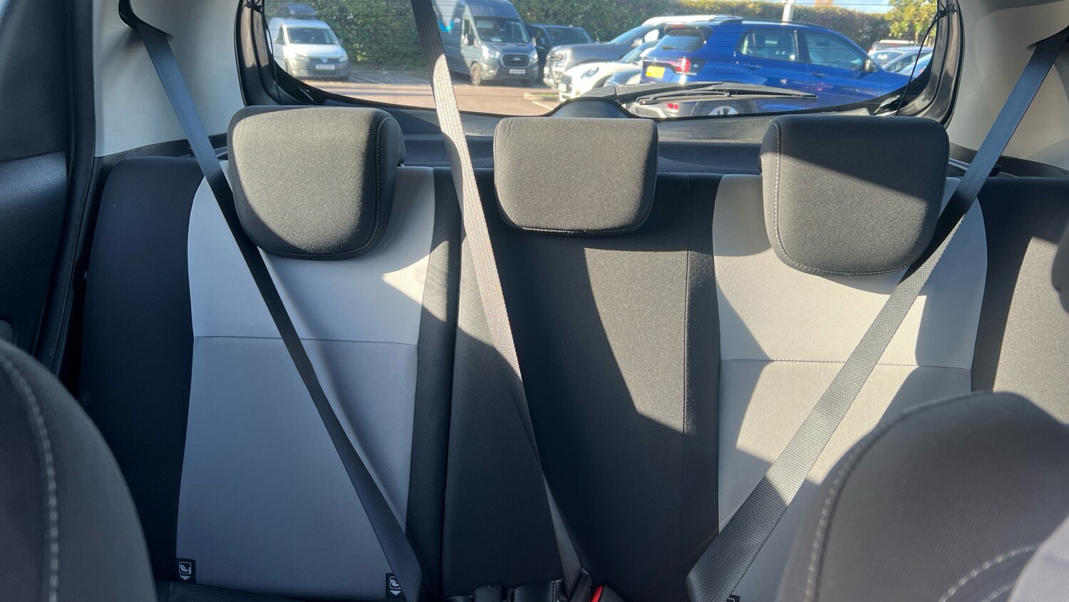 Used Toyota Yaris 2018 for sale - 76412047: Photo 15