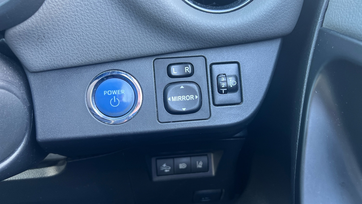 Used Toyota Yaris 2018 for sale - 76412047: Photo 23