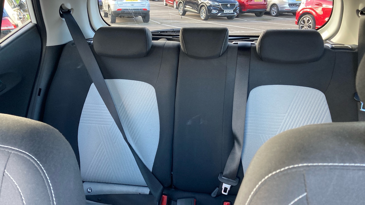 Used Hyundai i10 2021 for sale - 76352018: Photo 15