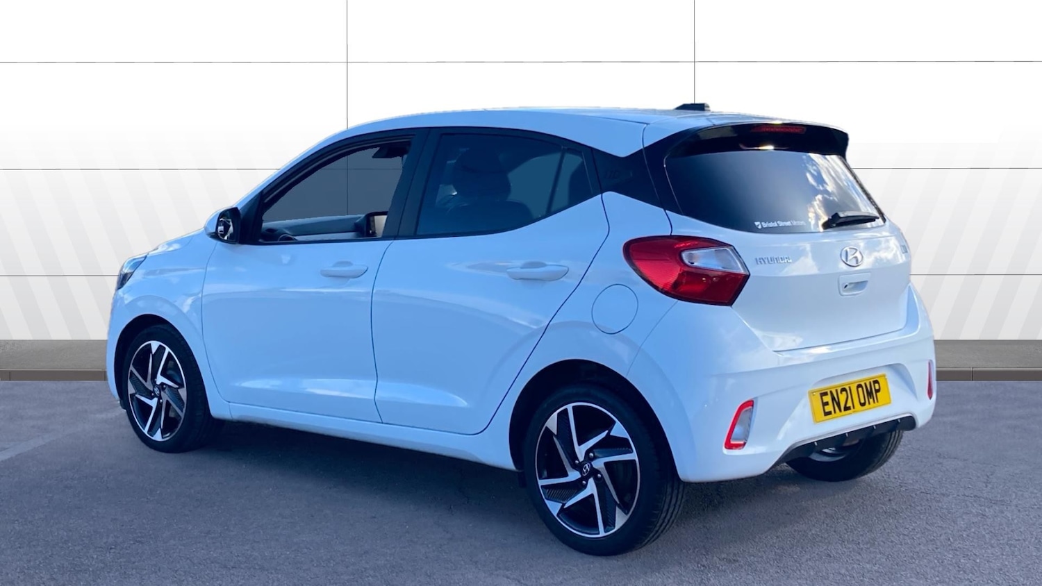 Used Hyundai i10 2021 for sale - 76352018: Photo 2