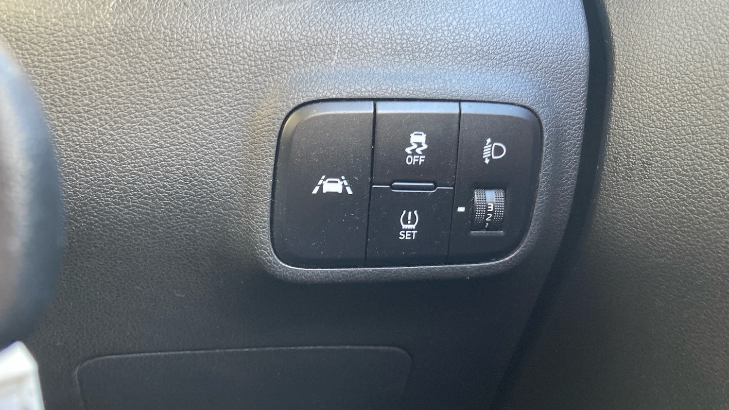 Used Hyundai i10 2021 for sale - 76352018: Photo 23