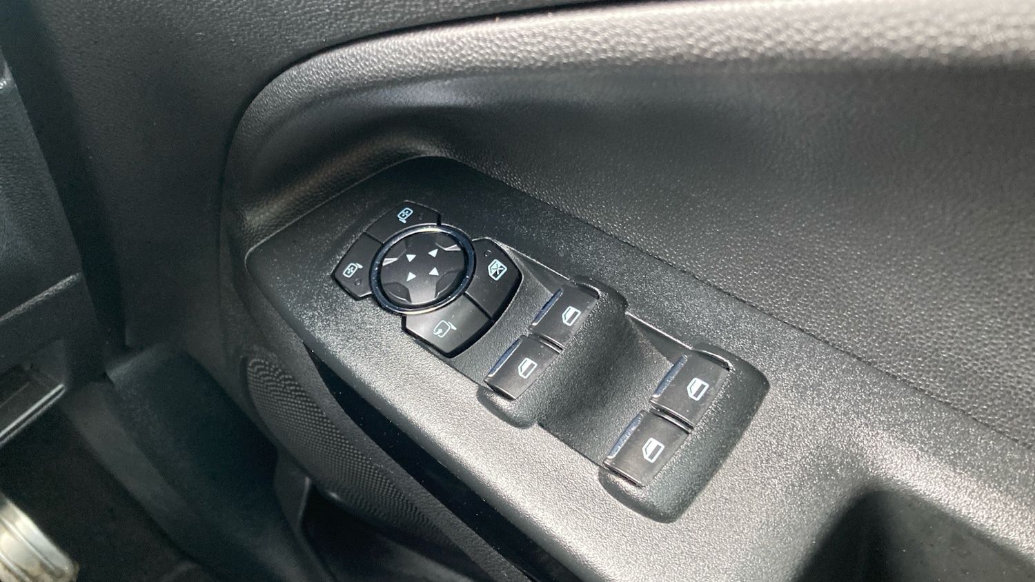 Used Ford Ecosport 2019 for sale - 77076987: Photo 21