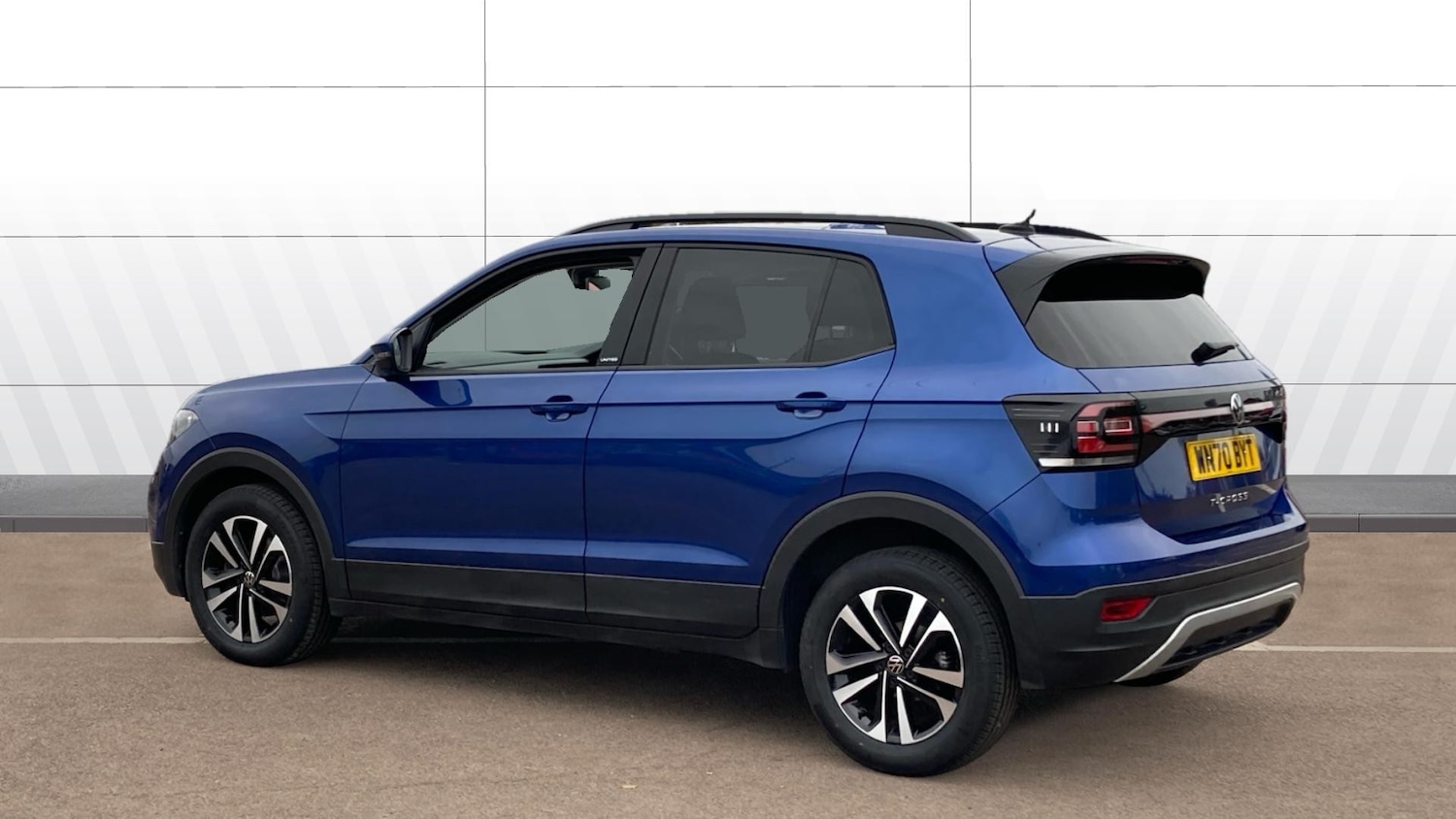 Used Volkswagen T-Cross 2020 for sale - 76299762: Photo 2