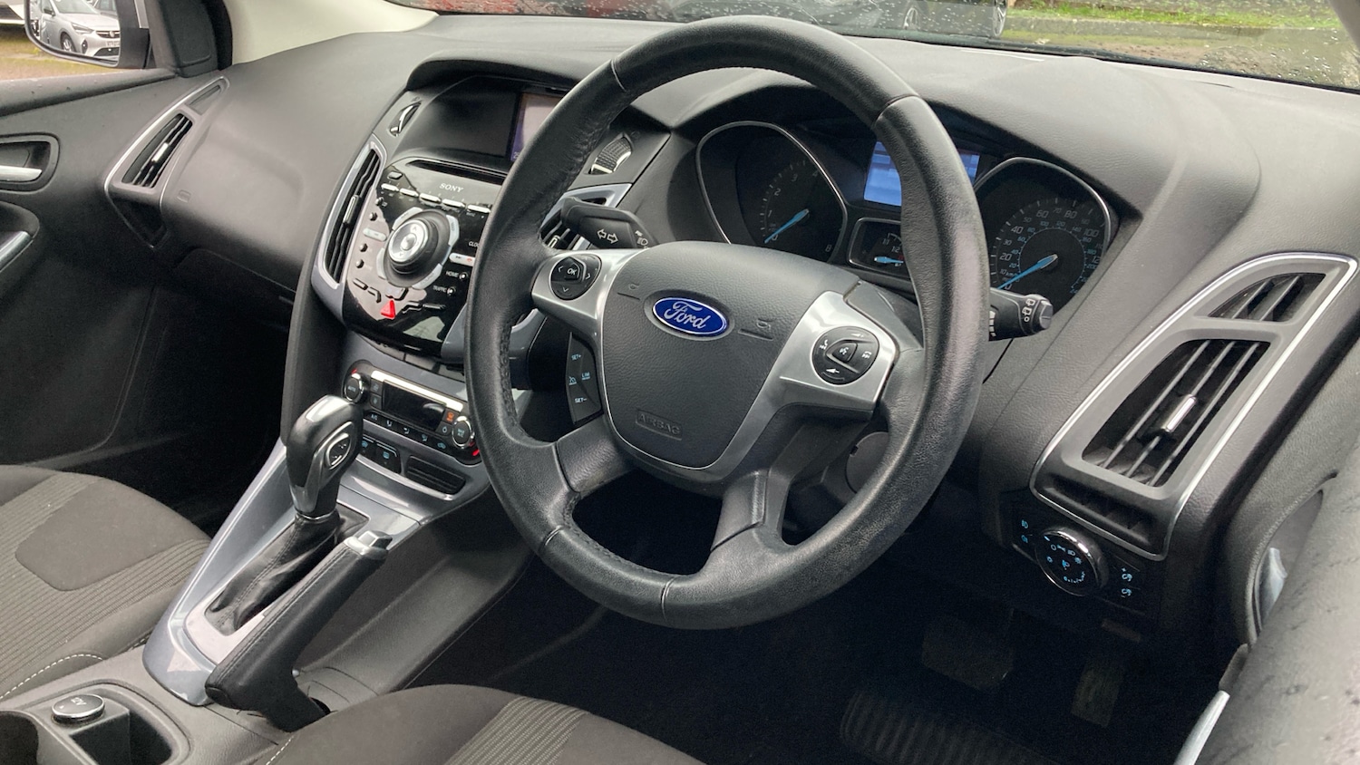 Used Ford Focus 2014 for sale - 76983850: Photo 11