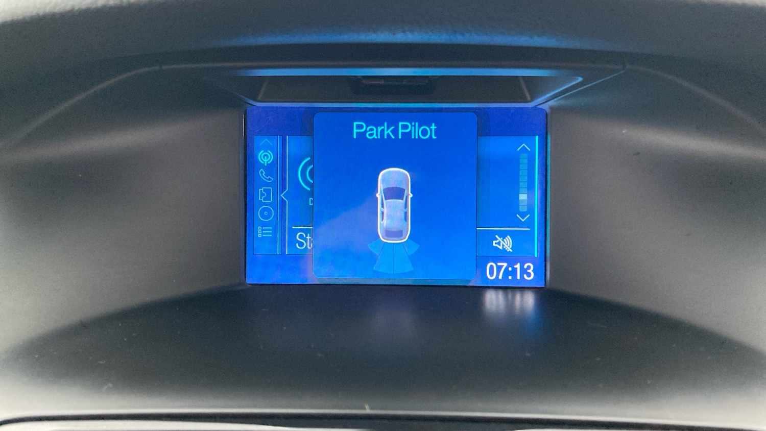 Used Ford Focus 2014 for sale - 76983850: Photo 32