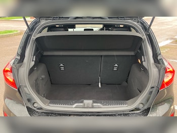 Used Ford Fiesta 2019 for sale - 76170639: Photo 4