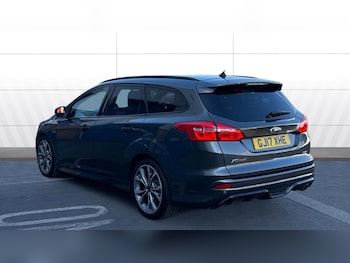 Used Ford Focus 2017 for sale - 78420715: Photo