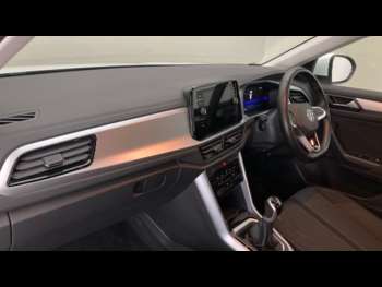 Used Volkswagen T-Roc 2022 for sale - 74634530: Photo