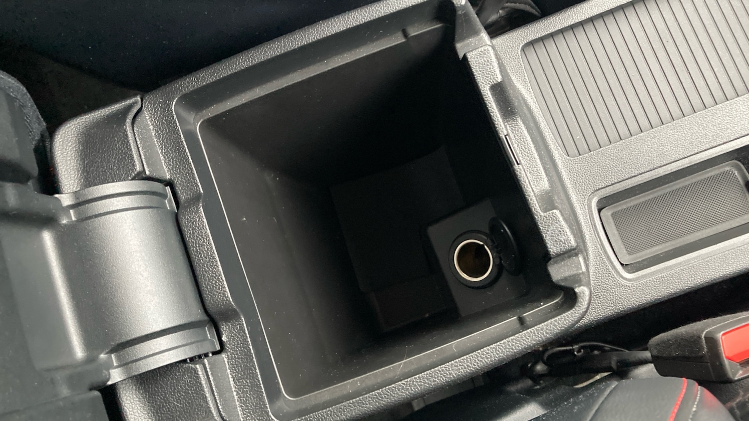 Used Ford Kuga 2020 for sale - 76763073: Photo 31