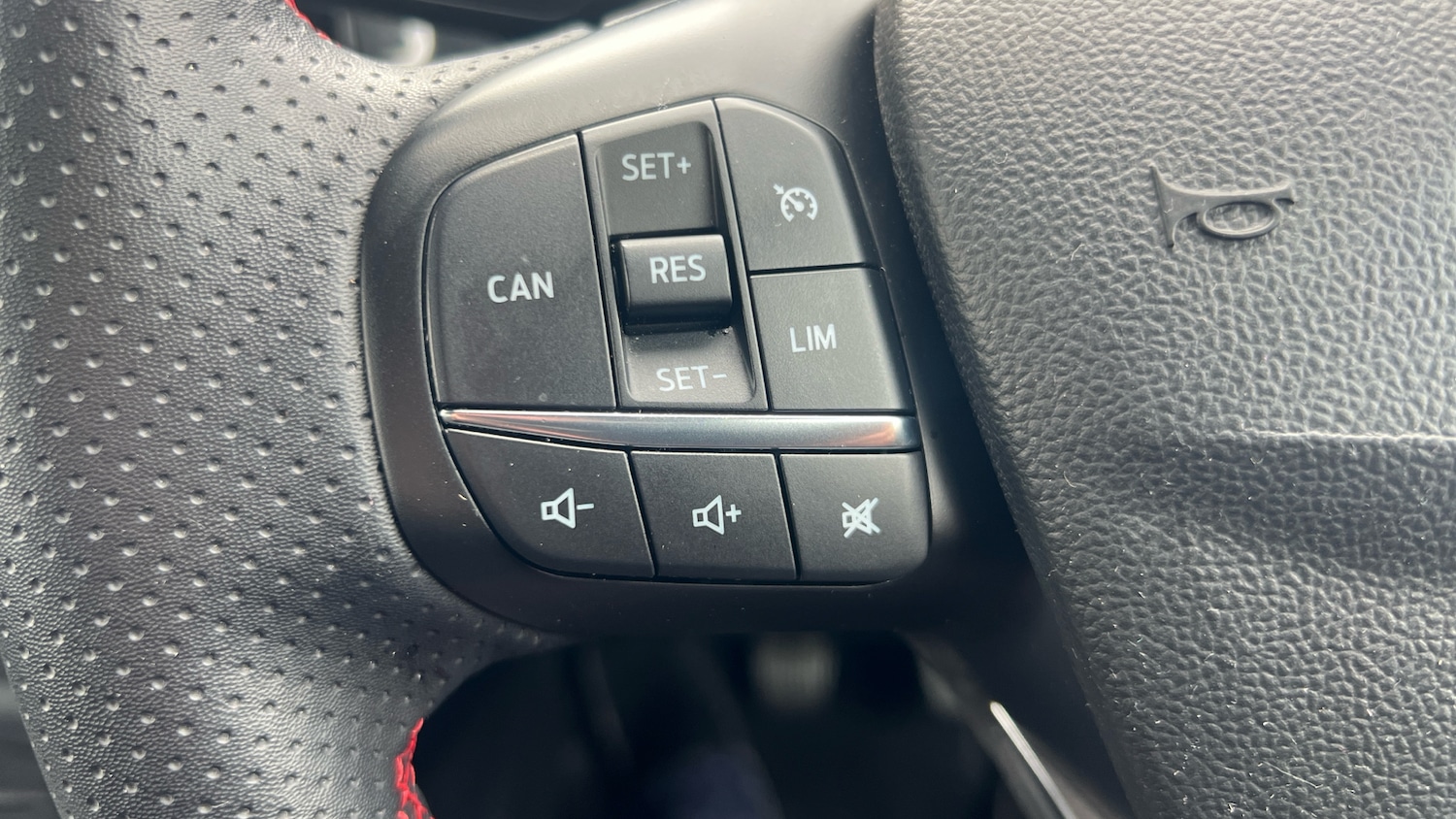 Used Ford Focus 2022 for sale - 76836903: Photo 34