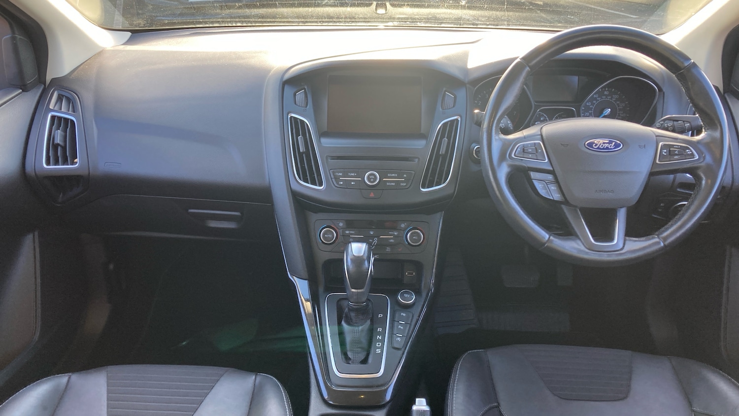 Used Ford Focus 2015 for sale - 76903848: Photo 10