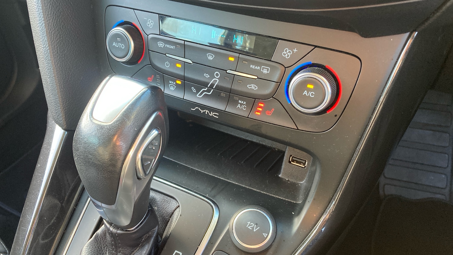 Used Ford Focus 2015 for sale - 76903848: Photo 28