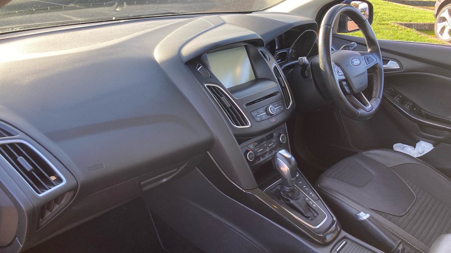 Used Ford Focus 2015 for sale - 76903848: Photo 9