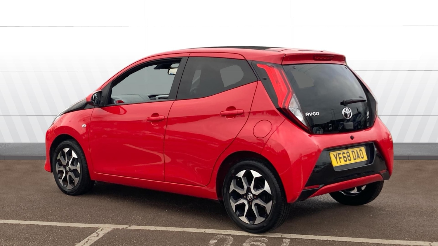 Used Toyota AYGO 2019 for sale - 77071379: Photo 2