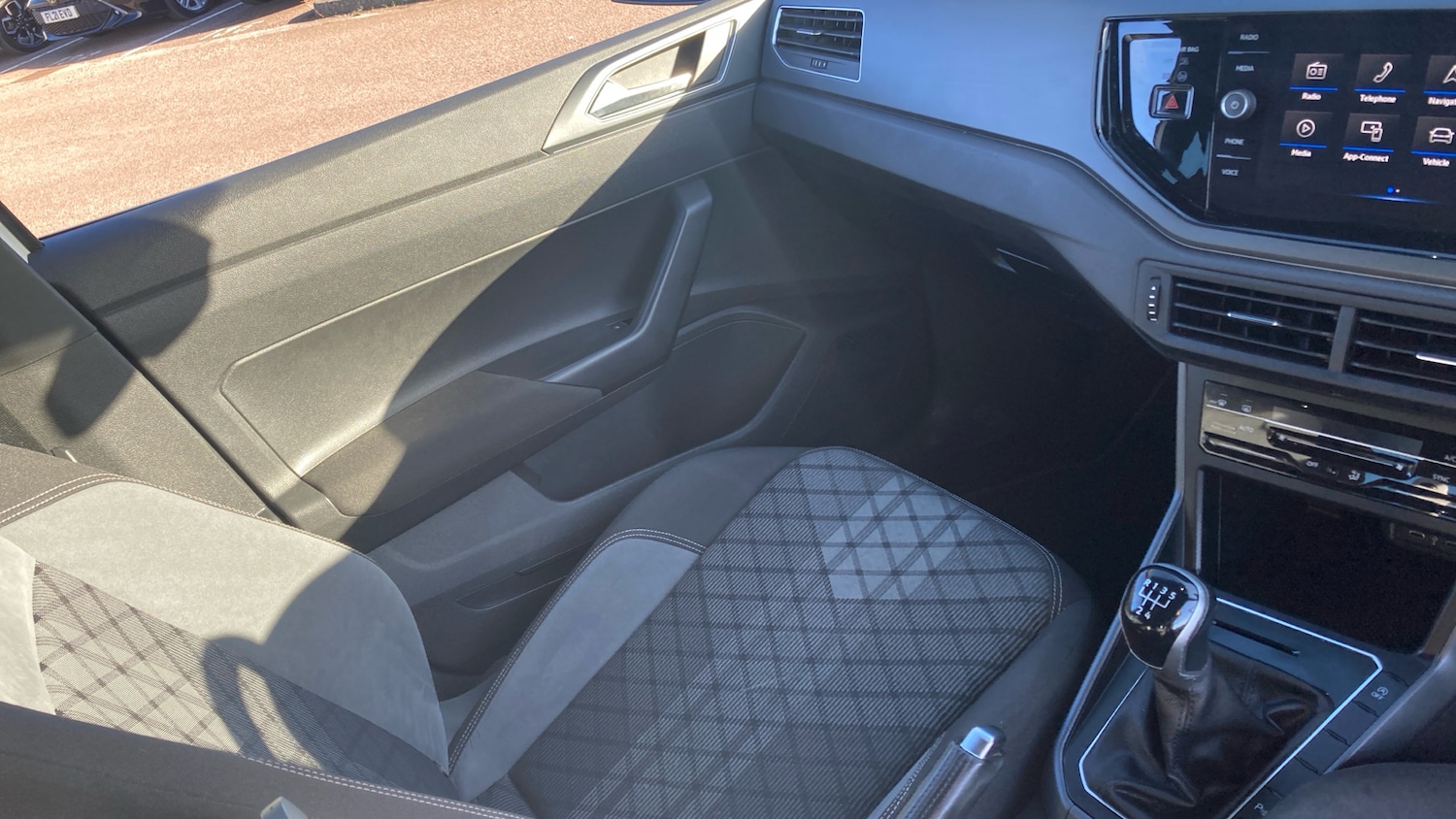 Used Volkswagen Polo 2023 for sale - 76193801: Photo 14