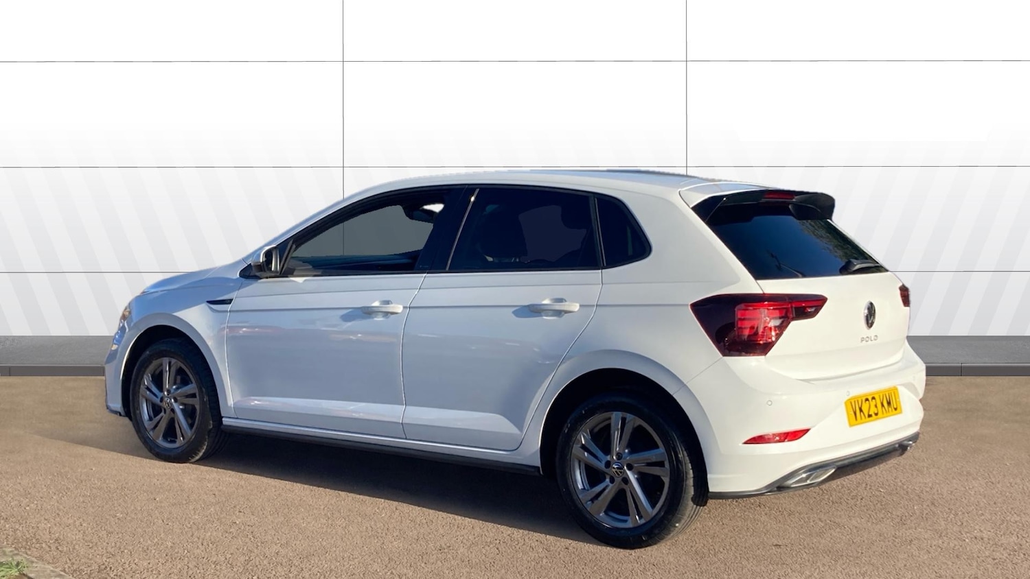 Used Volkswagen Polo 2023 for sale - 76193801: Photo 2