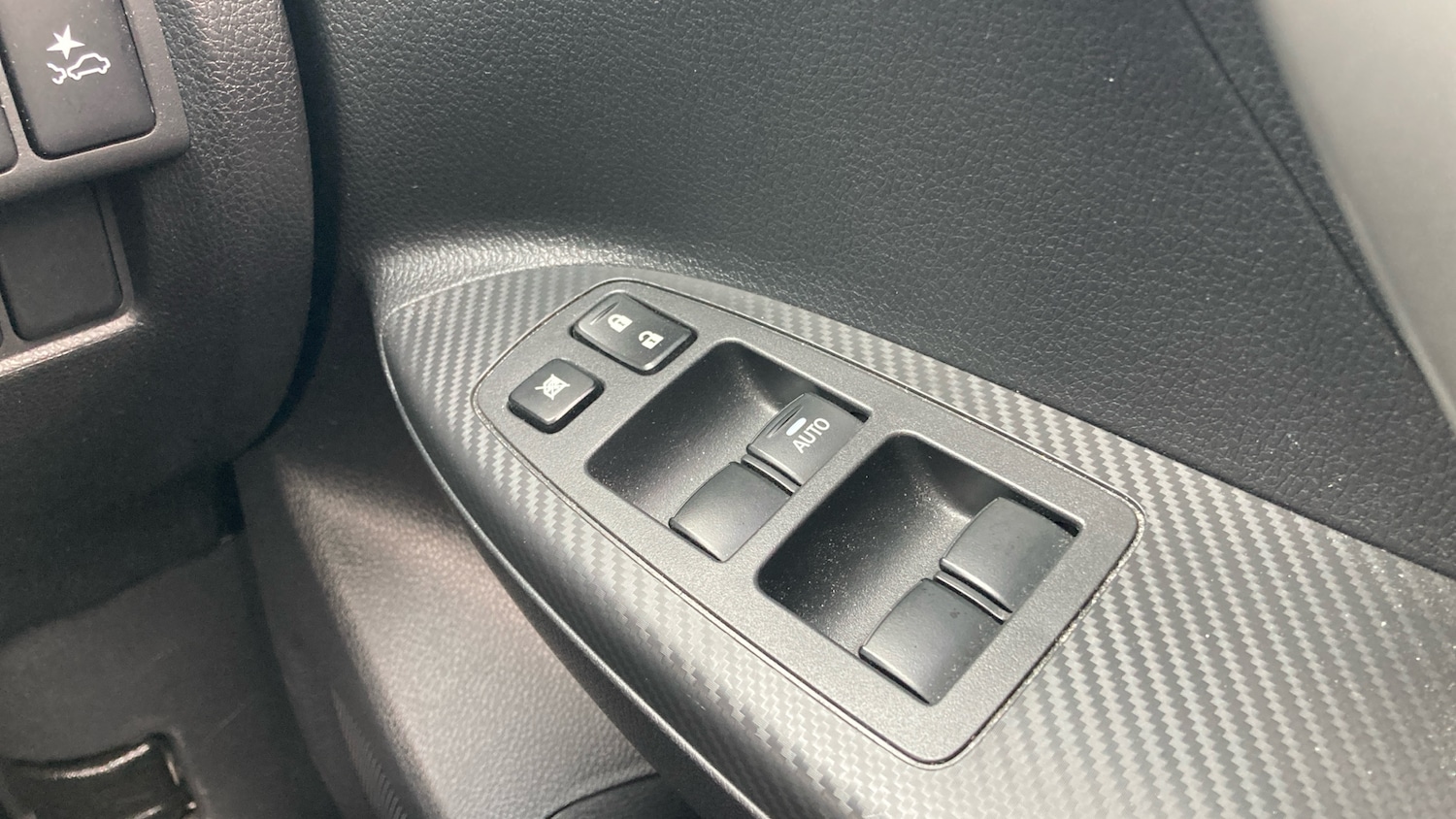 Used Mitsubishi Eclipse Cross 2018 for sale - 76504351: Photo 23